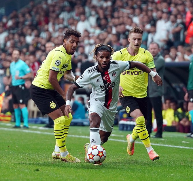 Uefa Şampiyonlar Ligi: Beşiktaş: 0 - Borussia Dortmund: 2 (İ̇lk Yarı)