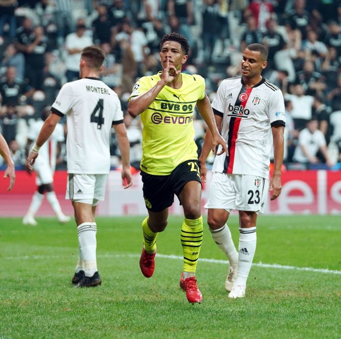 Uefa Şampiyonlar Ligi: Beşiktaş: 0 - Borussia Dortmund: 2 (İ̇lk Yarı)