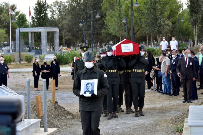 57 Yıl Sonra Naaşı Kktc’ye Getirilen Şehit Gürsoy, Askeri Törenle Defnedildi