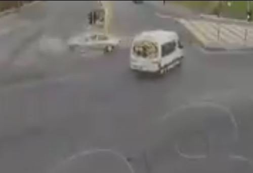 Gaziantep’te Trafik Kazaları Kameralara Yansıdı
