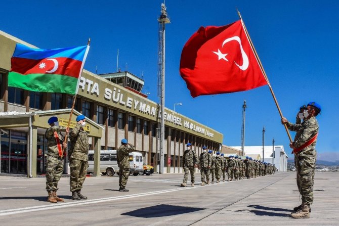 Msb: “Azerbaycan Ve Somalili Misafir Askerler Komando Eğitimlerini Başarıyla Tamamladı"