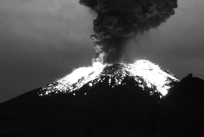 Popocatepetl Yanardağı’nda Son 24 Saatte 6 Patlama Oldu