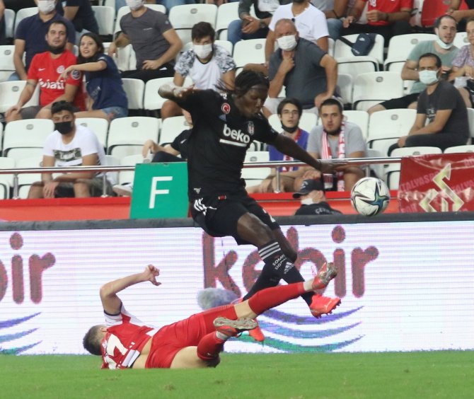 Süper Lig: Ft Antalyaspor: 2 - Beşiktaş: 0 (İ̇lk Yarı)