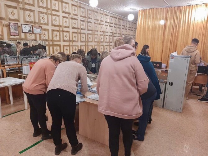 Rusya’da Duma Seçimlerinde Oy Sayma İşlemi Başladı