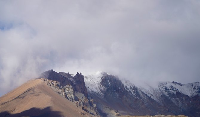 Erciyes’in Zirvesi Beyaz Örtüyle Kaplandı