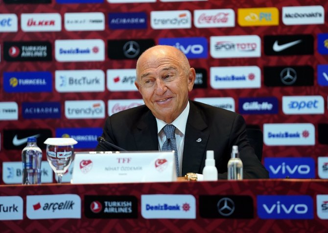 Tff Başkanı Nihat Özdemir: "Kuntz, Türkiye’nin İlk Yabancı Hocası Olmayacak"