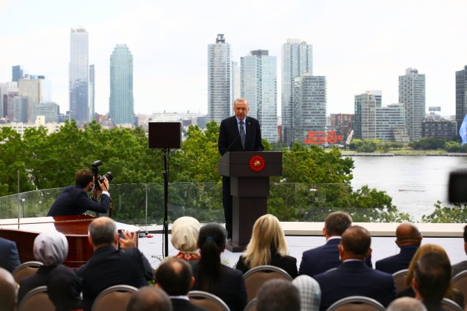 Cumhurbaşkanı Erdoğan, New York’un Merkezindeki Türkevi’ni Açtı