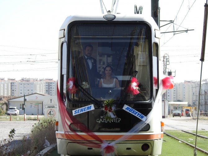 Tramvay, Gelin Aracı Oldu