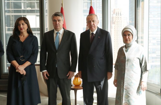 Cumhurbaşkanı Erdoğan, Hırvatistan Cumhurbaşkanı Milanoviç İle Bir Araya Geldi