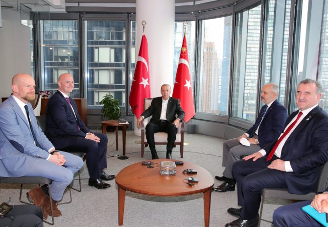 Cumhurbaşkanı Erdoğan, Fıfa Başkanı Infantino’yu Kabul Etti