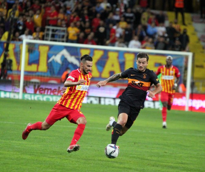 Süper Lig: Kayserispor: 3 - Galatasaray: 0 (Maç Sonucu)