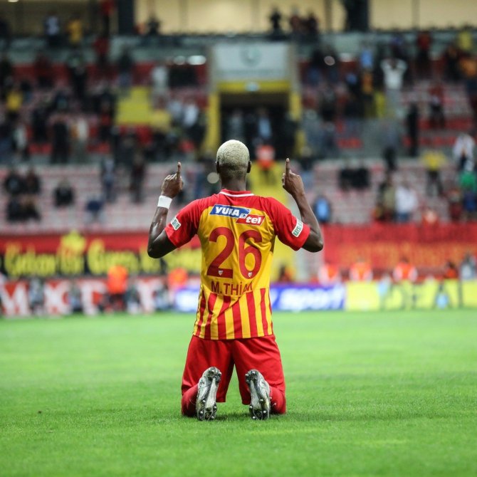 Mame Thiam 3. Golünü Attı