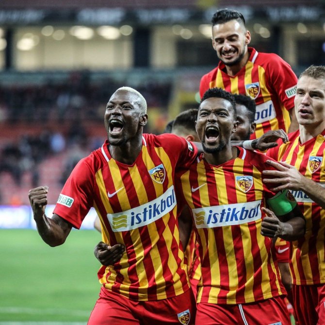 Mame Thiam 3. Golünü Attı