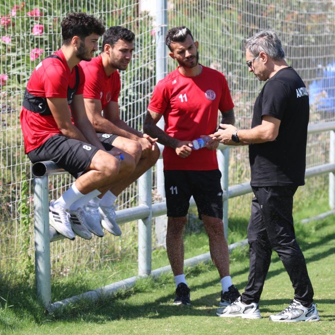 Antalyaspor’un, Deplasmanda Siftahı Yok