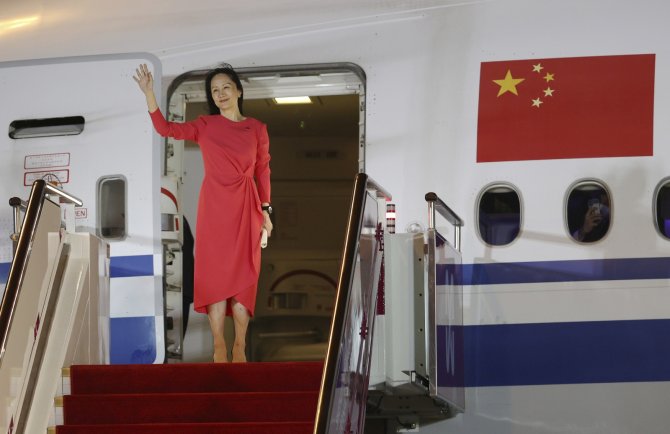 Kanada’nın Serbest Bıraktığı Huawei Mali İ̇şler Direktörü Meng, Çin’e Geri Döndü