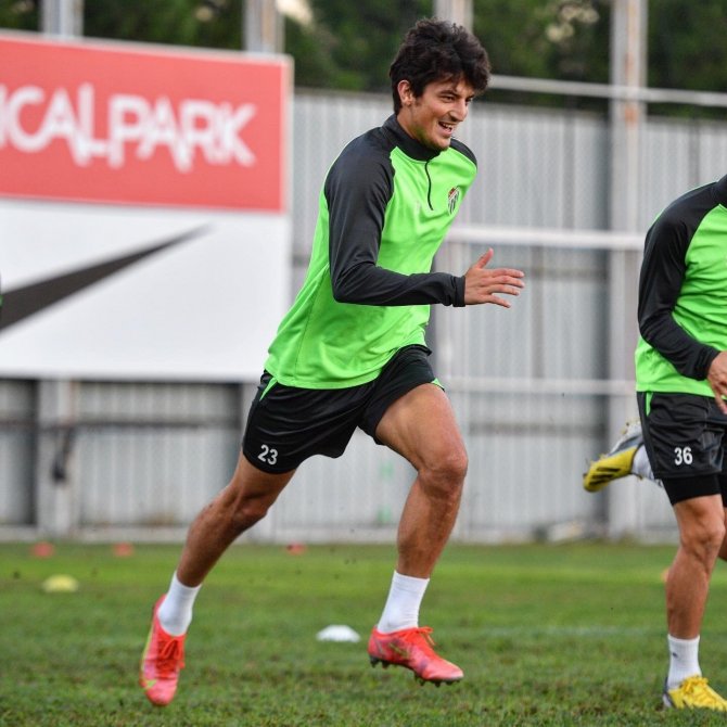 Ankaragücü Maçı Hazırlıklarını Tamamlayan Bursaspor Kampa Girdi