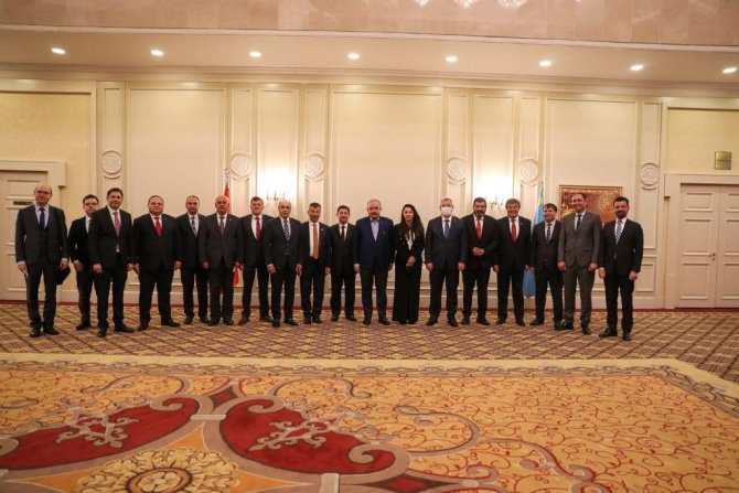Tbmm Başkanı Şentop, Kazakistan’da Türk İş Adamları İle Bir Araya Geldi