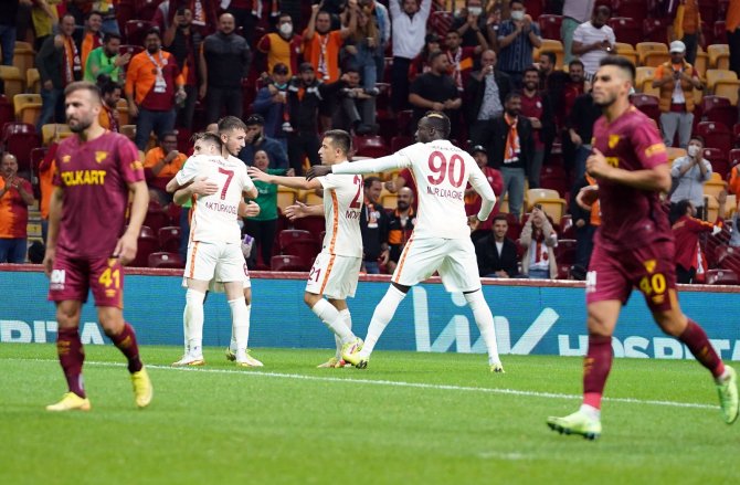 Süper Lig: Galatasaray: 2 - Göztepe: 1 (Maç Sonucu)