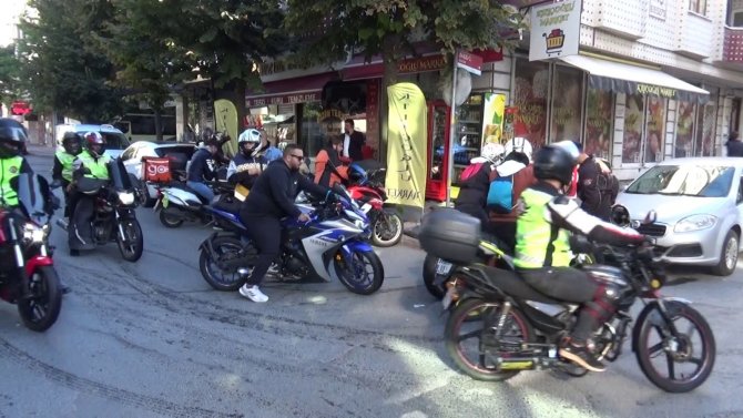 İ̇stanbul’da 720 Motosikletli Kurye Farkındalık İçin Kahvaltıda Buluştu