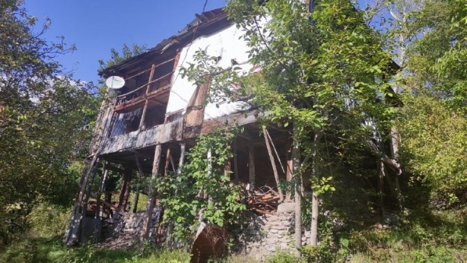 Karşısına Çıkan Ayıyla Boğuşan Adam O Dehşet Anlarını Anlattı