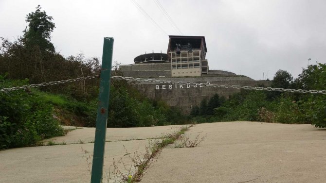 Milyonlarca Lira Harcanarak Hizmete Açılan Teleferik Çürümeye Terk Edildi