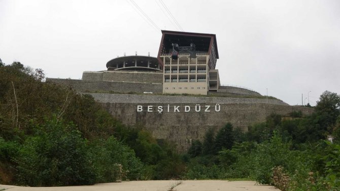 Milyonlarca Lira Harcanarak Hizmete Açılan Teleferik Çürümeye Terk Edildi