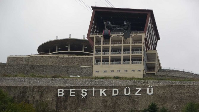 Milyonlarca Lira Harcanarak Hizmete Açılan Teleferik Çürümeye Terk Edildi