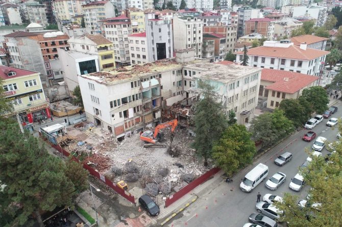 Başkan Ekim’in Vizyon Projeleri Hayata Geçiriliyor