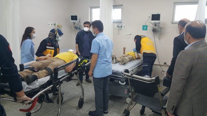 Trabzon’da Öğrenci Servisi Kamyonetle Çarpıştı: 11 Öğrenci Yaralı