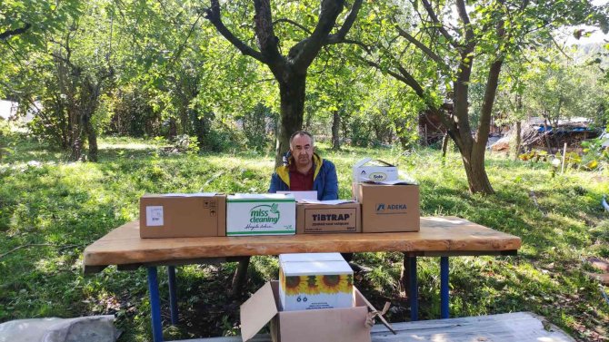 Arazisini Şehitlerin Anısına Meyve Bahçesine Çevirdi İlk Hasadı İse Şehit Ailelerine Gönderdi