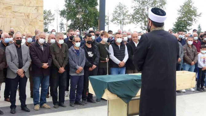 Düğünde Maganda Kurşunuyla Hayatını Kaybeden Kadın Son Yolculuğuna Uğurlandı