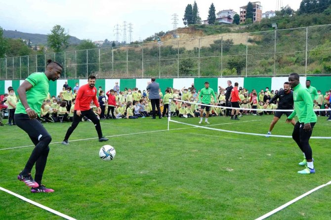 Giresunspor’a Antrenmanda Sevgi Seli