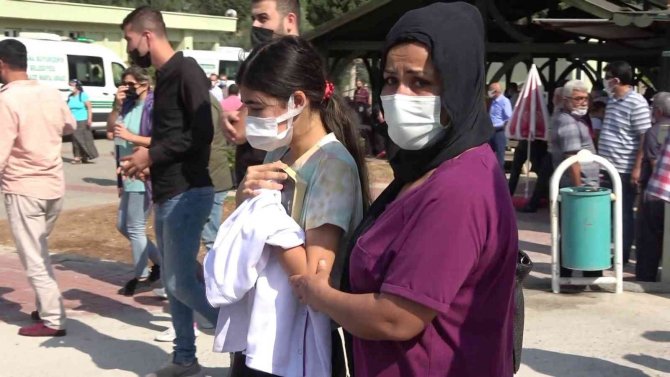 Fotoğraf Çekilirken Uçurumdan Düşerek Ölen Hatice’nin Cenazesi Defnedildi