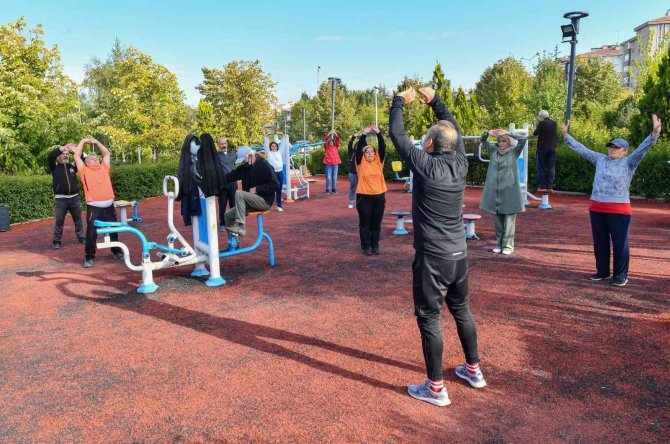 Parklarda Spora Yoğun İlgi