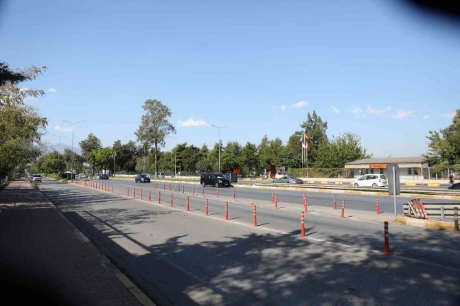 Gazi Bulvarı’na 51 Metre Uzunluğunda Üst Geçit
