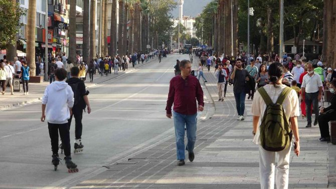 Sokaktaki Vatandaş Artan Vaka Sayılarından Endişe Duyuyor