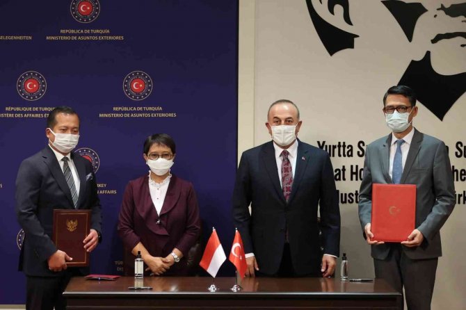 Bakan Çavuşoğlu: “Bazı Dışişleri Bakanlarıyla Birlikte Kabil’e Gitmeyi Planlıyoruz”