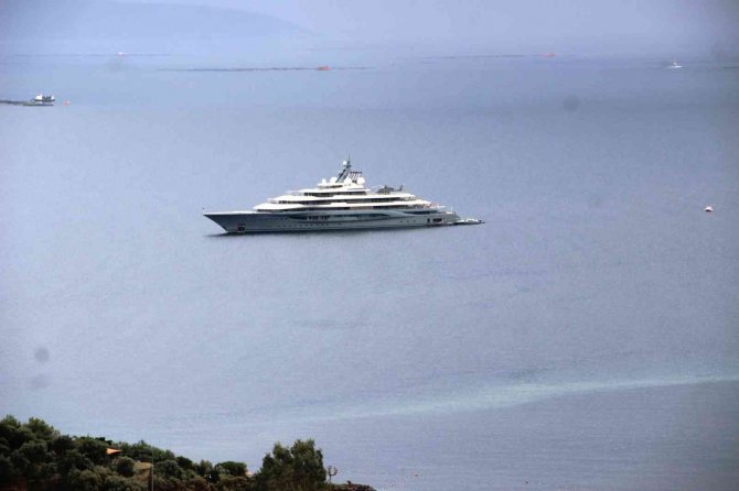 Yüzen Saray “Flying Fox” Bodrum’a Demir Attı