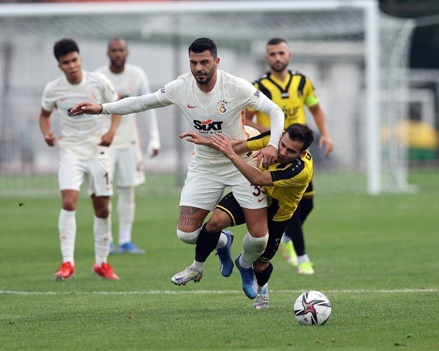 Hazırlık Maçı: Galatasaray: 3 - İ̇stanbulspor: 3