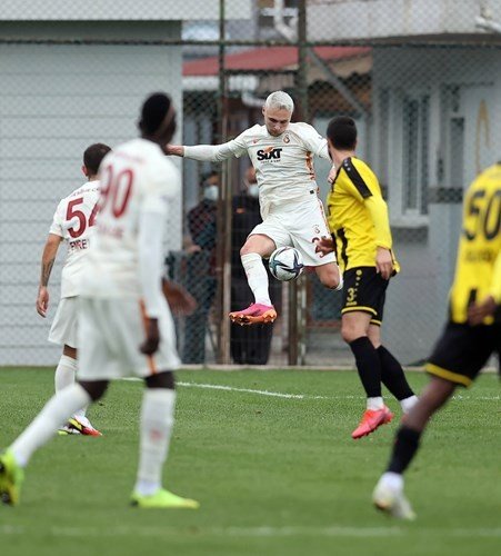 Hazırlık Maçı: Galatasaray: 3 - İ̇stanbulspor: 3