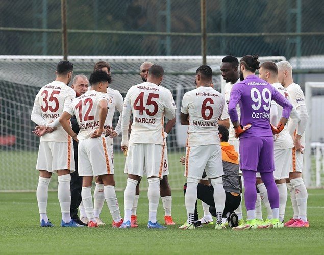 Hazırlık Maçı: Galatasaray: 3 - İ̇stanbulspor: 3