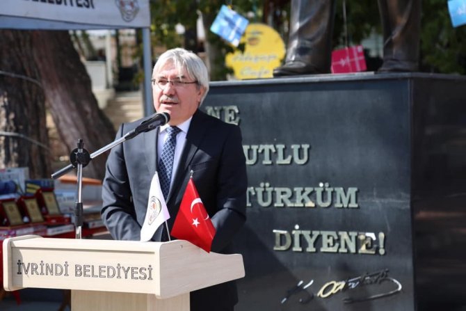 İ̇vrindi’de Kitap Günleri Başladı