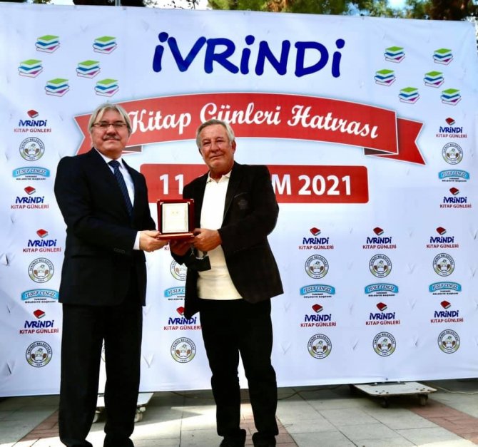 İ̇vrindi’de Kitap Günleri Başladı