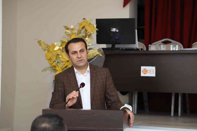Kahta’daki Üstün Yetenekli Öğrencilere Sertifikaları Verildi