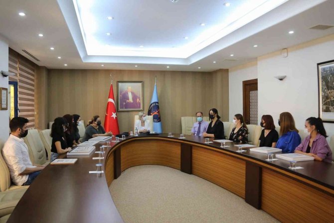 Aü’nün Mimarlık Fakültesi Öğrencileri Öğrencileri Ödülleri Topladı