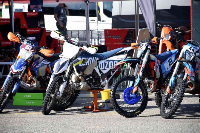 Başkan Topaloğlu Enduroculara Başarı Dileklerinde Bulundu
