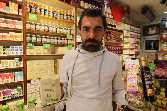 Pandemi Ve Mevsim Değişimi Aktarlarda Yoğunluğu Arttırdı