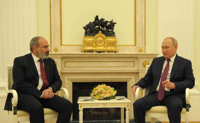 Putin Ve Paşinyan, Dağlık Karabağ’ı Görüştü