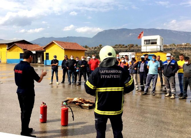 Belediye Personeline Yangın Söndürme Eğitimi Verildi