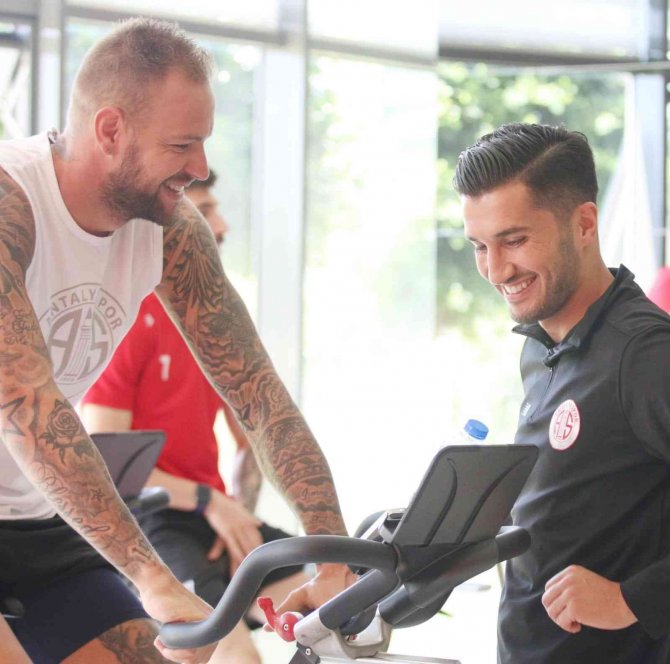 Ft Antalyaspor Salonda Çalıştı